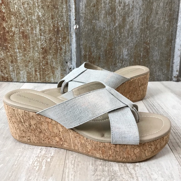 Donald J. Pliner Shoes - Donald J. Pliner Shina Wedge Sandal Sz. 9